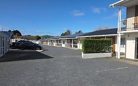 Twin Coast Adventures Motel & Cycle Hire
